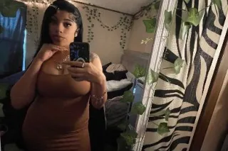 Wont you like to come play with me😩😏😏😍 - Image 2