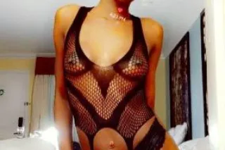 ✨NEW IN TOW ✨ - Image 2