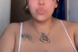 Sexy latina babe looking for fun 🥰😘💋👅 - Image 4